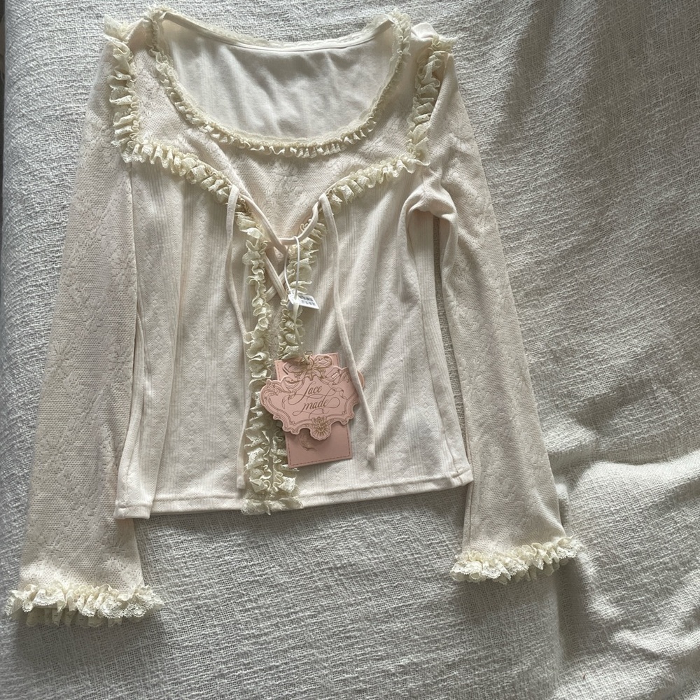 Lace Trim Cream Chemise Top - Picture 3 of 7